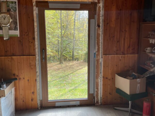 Dodávka a&nbsp;montáž dveří a&nbsp;oken, chatová oblast