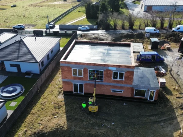 Dodávka plastových oken a&nbsp;dveří, rodinný dům